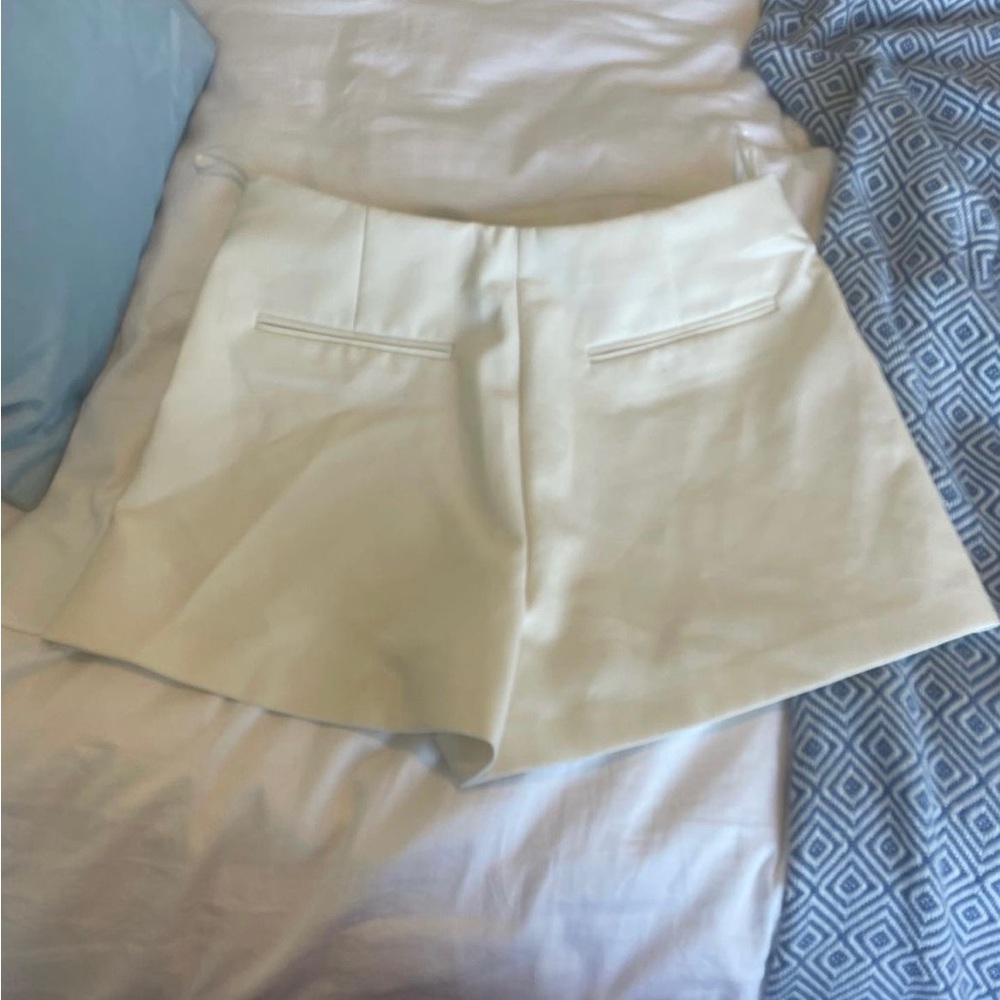 white skort